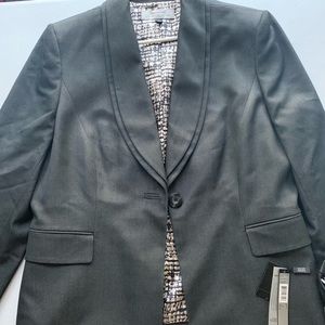 Tahari and Nine West Women Dress Suits size 16